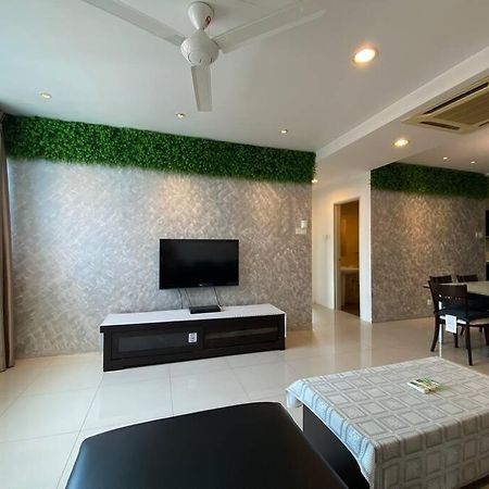 Spacious 3R,2R,Studio 5Min Walk To Time Square,Lalaport, Pool,Gym,Wifi Lejlighed Kuala Lumpur Eksteriør billede