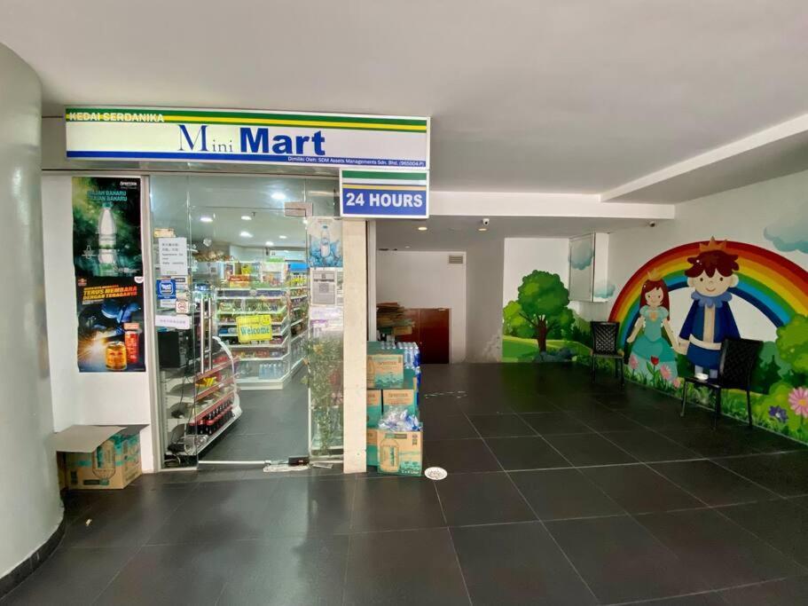 Spacious 3R,2R,Studio 5Min Walk To Time Square,Lalaport, Pool,Gym,Wifi Lejlighed Kuala Lumpur Eksteriør billede