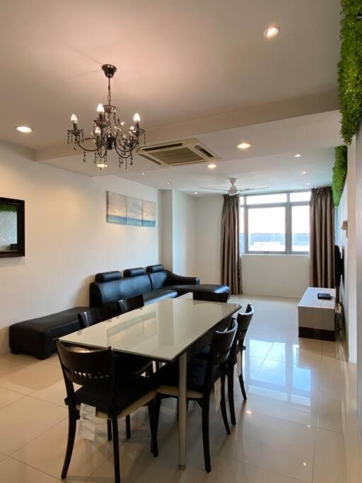 Spacious 3R,2R,Studio 5Min Walk To Time Square,Lalaport, Pool,Gym,Wifi Lejlighed Kuala Lumpur Eksteriør billede