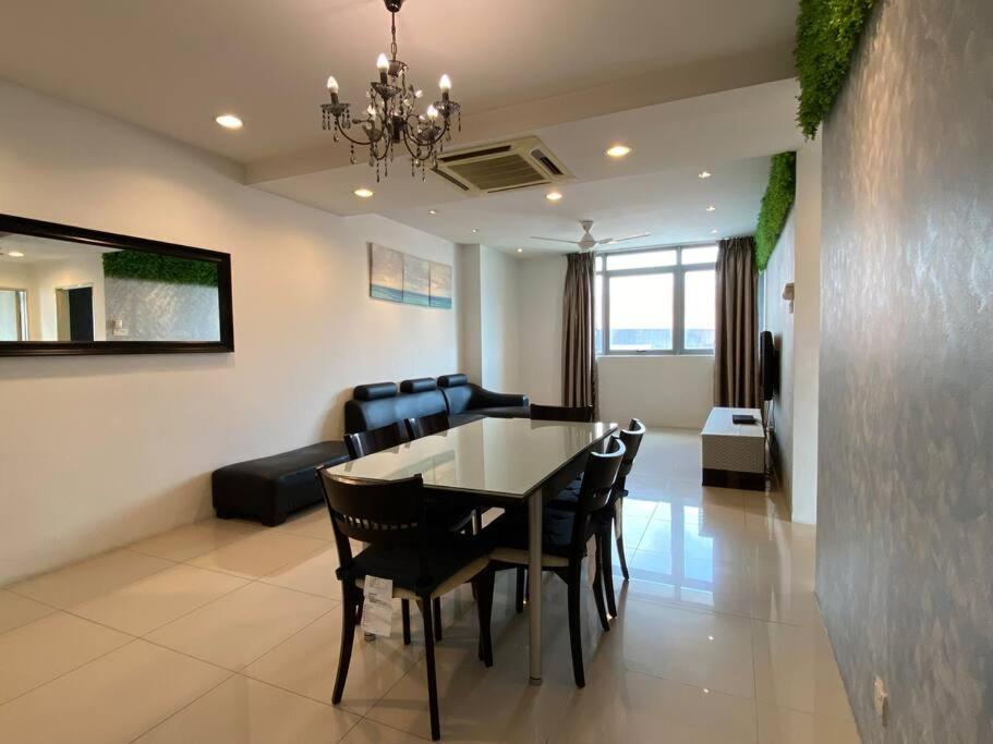 Spacious 3R,2R,Studio 5Min Walk To Time Square,Lalaport, Pool,Gym,Wifi Lejlighed Kuala Lumpur Eksteriør billede