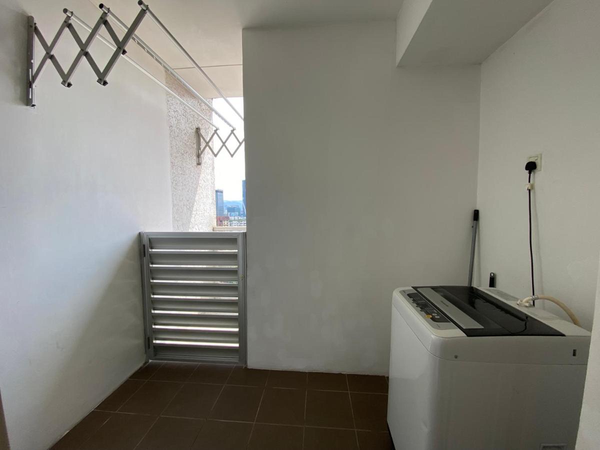 Spacious 3R,2R,Studio 5Min Walk To Time Square,Lalaport, Pool,Gym,Wifi Lejlighed Kuala Lumpur Eksteriør billede