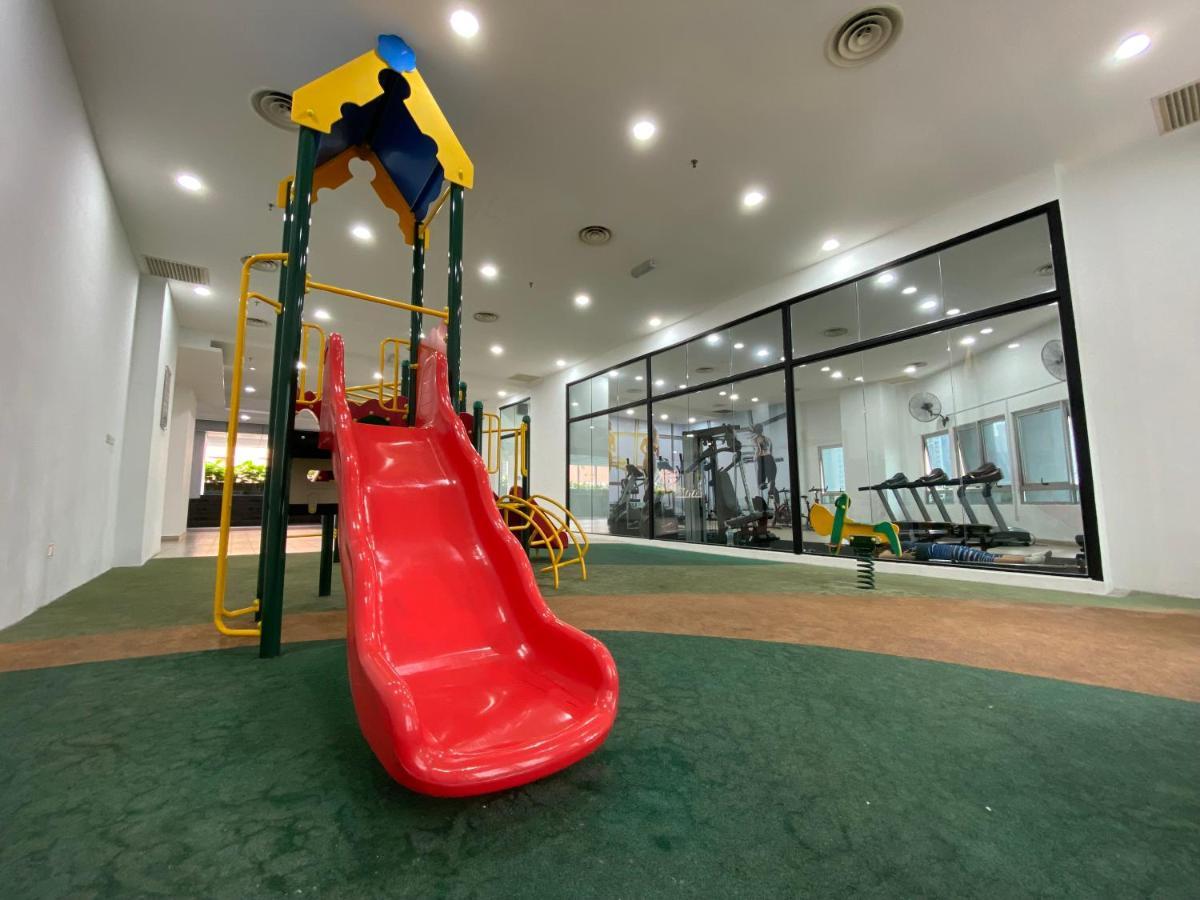 Spacious 3R,2R,Studio 5Min Walk To Time Square,Lalaport, Pool,Gym,Wifi Lejlighed Kuala Lumpur Eksteriør billede