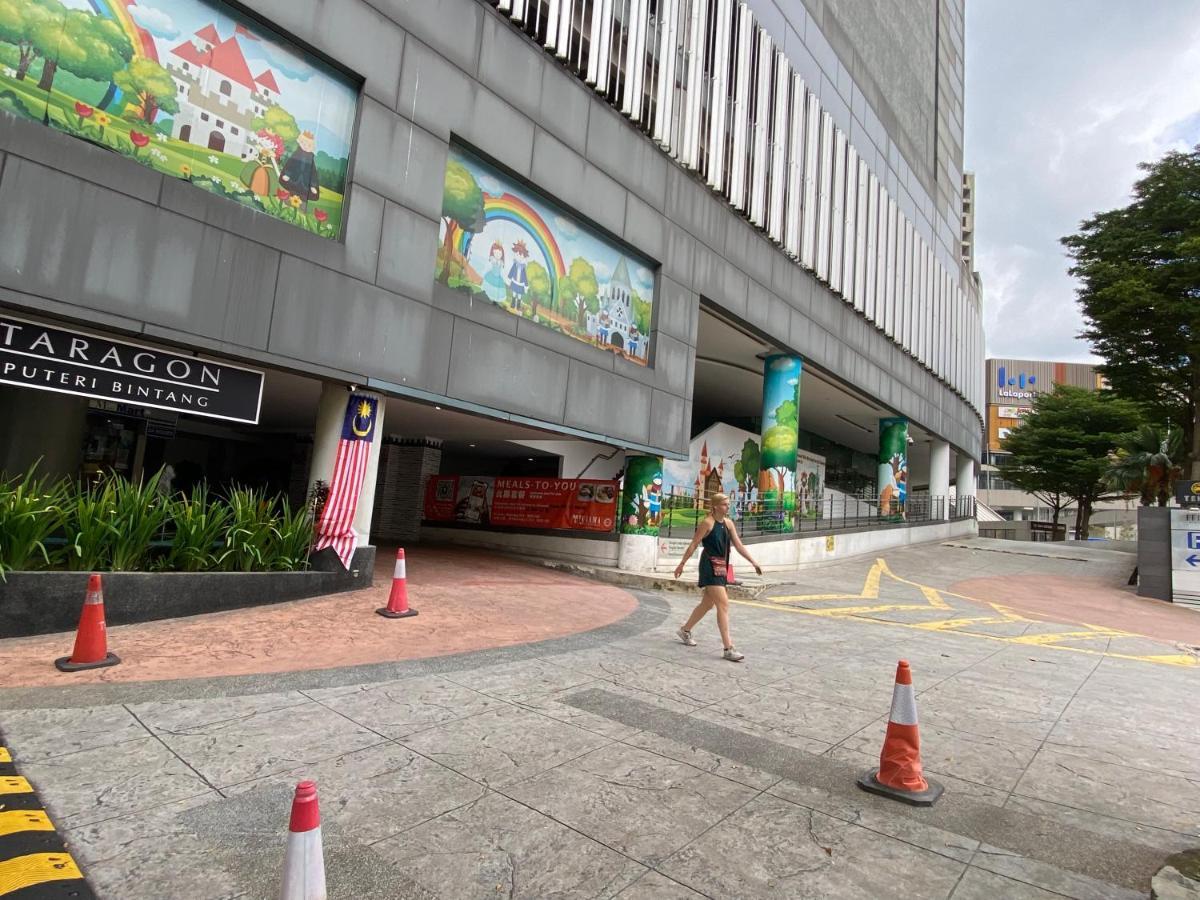 Spacious 3R,2R,Studio 5Min Walk To Time Square,Lalaport, Pool,Gym,Wifi Lejlighed Kuala Lumpur Eksteriør billede